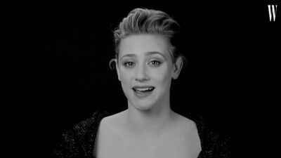 Lili Reinhart